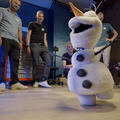 ディズニーが最新ロボット技術公開『アナと雪の女王』のオラフが現実世界に