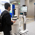 「ロボデックス」開幕！ 実用ロボットが中心、会場の一角で存在感を放つ「ヒューマノイドロボットショー」