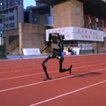 Unitree H1の秒速10m走行動画が世界で話題！ボルト級の速さへの驚きや恐怖を表すコメントなどを紹介