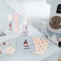 家族型ロボットLOVOTとオルビス運営の体験施設がコラボ 限定デザインボトルやオリジナルグッズを販売【6/18まで】