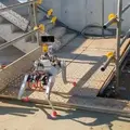 アールティ製国産四足歩行ロボットが東急建設の建築現場で実証実験 通信ネットワーク×不整地走破性