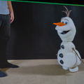 ディズニー・リサーチ「ロボットではなくキャラクターを作るエンターテインメント向けフィジカルAI」　BDX Droidやオラフを支える技術とは