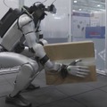 ヒューマノイドの完全自律デモを300回実施・成功率95%超 「ICRA 2026」でFlexion Roboticsが披露