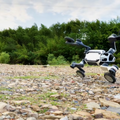 小型だけど高性能、四足歩行ロボット「Lynx S10」が砂利道や段差を攻略 DEEP Robotics