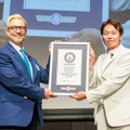 ギネス世界記録達成 CIJのヒューマノイド・サービスロボット「AYUDA」シリーズが創立50周年記念式典で664名とじゃんけん
