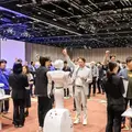 ギネス世界記録達成 CIJのヒューマノイド・サービスロボット「AYUDA」シリーズが創立50周年記念式典で664名とじゃんけん