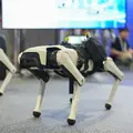四足歩行ロボット「Rover X1」