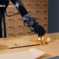 ヒューマノイド「TRON 2」にロボットハンド「Wuji Hand 2」を統合、薬局業務を行うデモ映像 LimX Dynamics・WUJI TECH