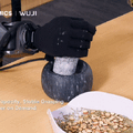 ヒューマノイド「TRON 2」にロボットハンド「Wuji Hand 2」を統合、薬局業務を行うデモ映像 LimX Dynamics・WUJI TECH