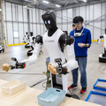 35台のヒューマノイドがずらり　フィジカルAIの学習データはどう作る？ J-HRTIが大規模データファクトリーを開設