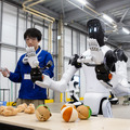 35台のヒューマノイドがずらり　フィジカルAIの学習データはどう作る？ J-HRTIが大規模データファクトリーを開設