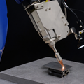 CAD入力・ティーチング不要のレーザー自動溶接ロボット「ウェルロボシリーズ」を受注開始 Quiny