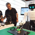 「フィジカルAI時代に最適なロボット」とは何か　ugo新型セミヒューマノイド「Nova」と開発・運用基盤が誕生した理由