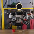 ヒューマノイドAtlasの新しいハンドは13自由度、小指を省いた理由をBoston Dynamicsの開発チームが語る【動画】