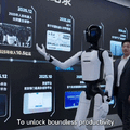 デモ映像の枠を超え日常へ ショールームの案内からホテルの受付まで行うヒューマノイドAGIBOT A3 Ultra
