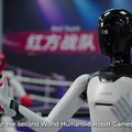 デモ映像の枠を超え日常へ ショールームの案内からホテルの受付まで行うヒューマノイドAGIBOT A3 Ultra