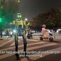 ヒューマノイドが公道に出て「新たな交通指導員」に DEEP Roboticsが杭州で実証実験