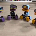 【動画】4体のアヒル型ロボット「Microduck」が魅せる即興合唱 Hugging Face傘下Pollen Robotics