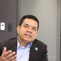 「防衛と民生を切り離さず、社会課題に使える技術として見ている」と話すウッザマン氏