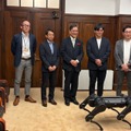 Highlandersが「京都フィジカルAI研究所」を開設 京都市長の松井氏を表敬訪問し四足歩行ロボット「HLQ Edge」を披露