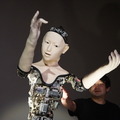 生命らしさを持つ「機械人間オルタ(Alter)」が発表