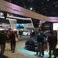 自動車メーカーブース
