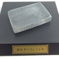 80ヶ国語対応のパーソナル音声翻訳デバイス「Travis」、クラウドファンディングで300%達成の人気ぶり