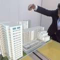 日本初！マイクロソフト・ホロレンズをマンション販売に活用!!建設予定地に原寸大の建物がMRで出現！野村不動産らが発表