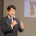 週刊ロビ2創刊記念イベントで「Robi48」と「AKB48」(横山由依、向井地美音、小栗有以、川本紗矢、高橋朱里)がダンスでコラボ!ロビ2は電動立ち乗り二輪車で登場