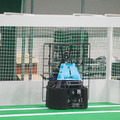 強豪同士の対戦に会場が沸いたロボカップサッカー中型リーグ、ロボットのカメラが天井に向けて設置されている理由