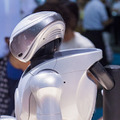 伝説のソニー製二足歩行ロボット「QRIO」、ロボカップ会場でダンスパフォーマンスを披露