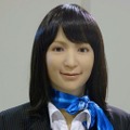 笑顔で会話する受付嬢はロボット!協栄産業とサンリオ子会社のココロが「レセプロイド」「コンシェロイド」を開発