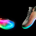光る靴「Orphe」開発のnnf、「散歩」にフィーチャーしたサービスを発表