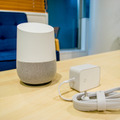 【写真レポート】本日発売「Google Home」開封の儀！ そして海外版と並べてみた。日本語版との違いは？
