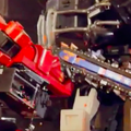 【動画あり】日米巨大ロボット対決「水道橋重工」vs「MegaBots」、クラタスが1体目を倒すも、2体目のチェーンソーに敗れる