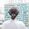 【医療ICTにMR活用】薬の保管場所をメガネ型端末が誘導！ホロレンズで調剤業務を効率化、ミスを防ぐ「調剤薬局支援システム」、シャンティが開発