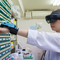 【医療ICTにMR活用】薬の保管場所をメガネ型端末が誘導！ホロレンズで調剤業務を効率化、ミスを防ぐ「調剤薬局支援システム」、シャンティが開発