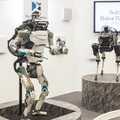 SoftBank Robot World 2017 総括レポート ~人型や四足歩行、遠隔操作、変形、自動搬送、清掃ロボット編