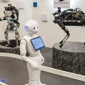 SoftBank Robot World 2017 総括レポート ~人型や四足歩行、遠隔操作、変形、自動搬送、清掃ロボット編