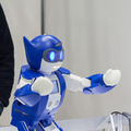 NTT×トヨタ×NTT東日本のロボットが「R-env:連舞(れんぶ)」で連携パフォーマンス!NTT東日本のロボットは初公開