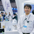 小型軽量ロボットアーム「COBOTTA」が大注目！ 9体が連携するミニ工場など、国際ロボット展で展示