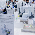 小型軽量ロボットアーム「COBOTTA」が大注目！ 9体が連携するミニ工場など、国際ロボット展で展示