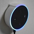 【Amazon Echo Dot / Google Home Mini】小型スマートスピーカーを壁掛けにしてしまう専用ホルダー登場！