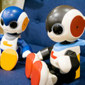 タカラトミーがおしゃべりロボ「マイルームロビ」を2月28日発売、価格は9,800円　TVリモコンで操作可能