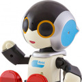 タカラトミーがおしゃべりロボ「マイルームロビ」を2月28日発売、価格は9,800円　TVリモコンで操作可能