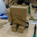 【ロボットを作ってみよう】ダンボールを素材にした「embot（エムボット）」を動かしてみたよ！
