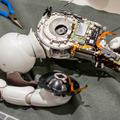 【aibo 解体新書】ソニーの本気を見た！ 新型aibo分解レポート