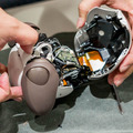 【aibo 解体新書】ソニーの本気を見た！ 新型aibo分解レポート