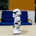 歩き方に特徴あり! スター・ウォーズの「ストームトルーパー」開封の儀