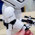 歩き方に特徴あり! スター・ウォーズの「ストームトルーパー」開封の儀